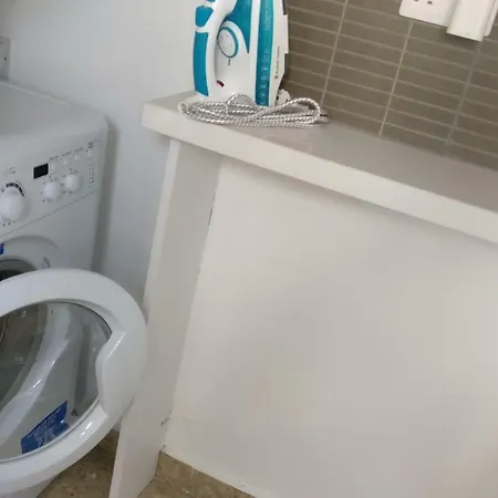 Διαμέρισμα Sea Breeze Sleeps 4 Λάρνακα